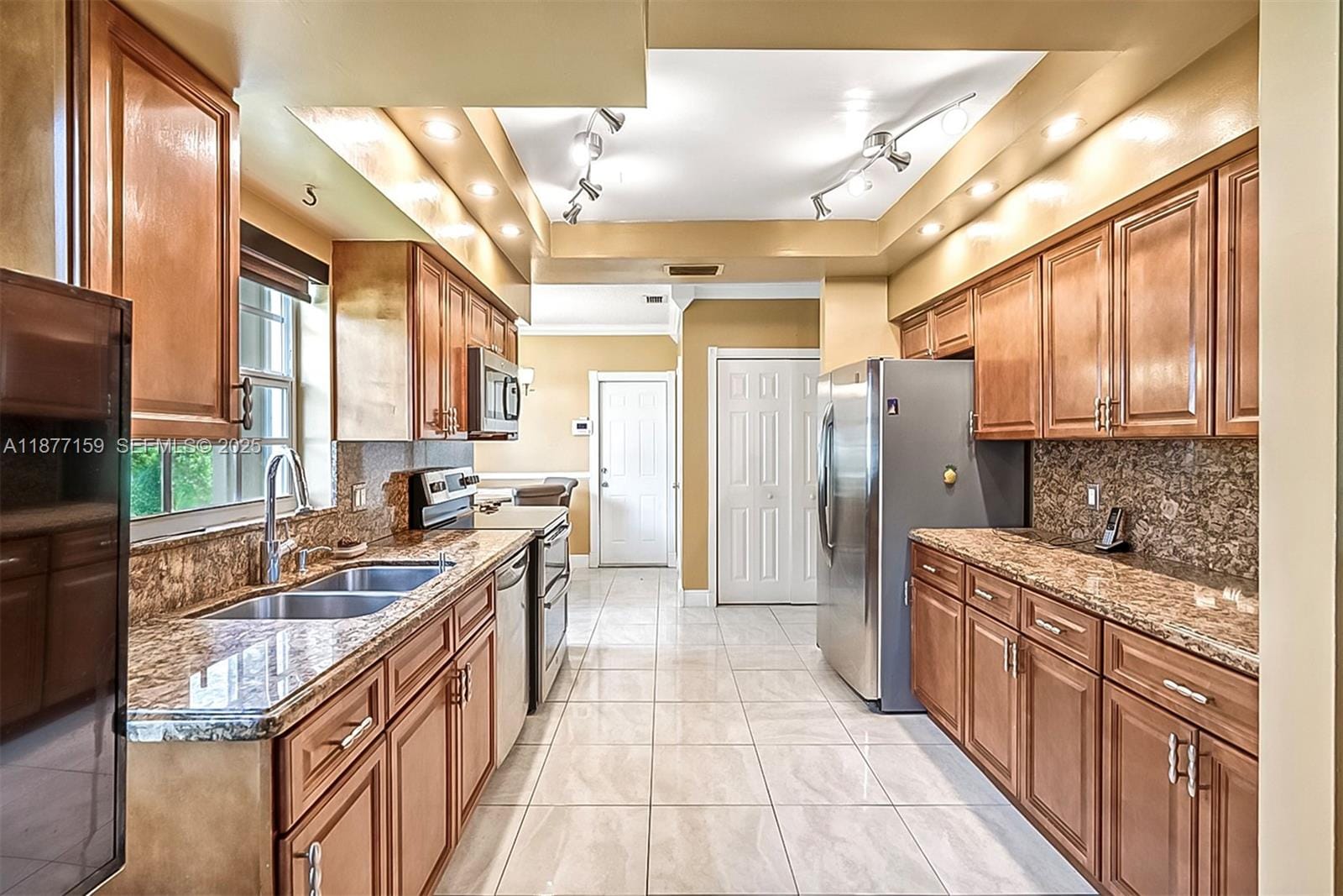 3568 SW 69th Way — photo 9