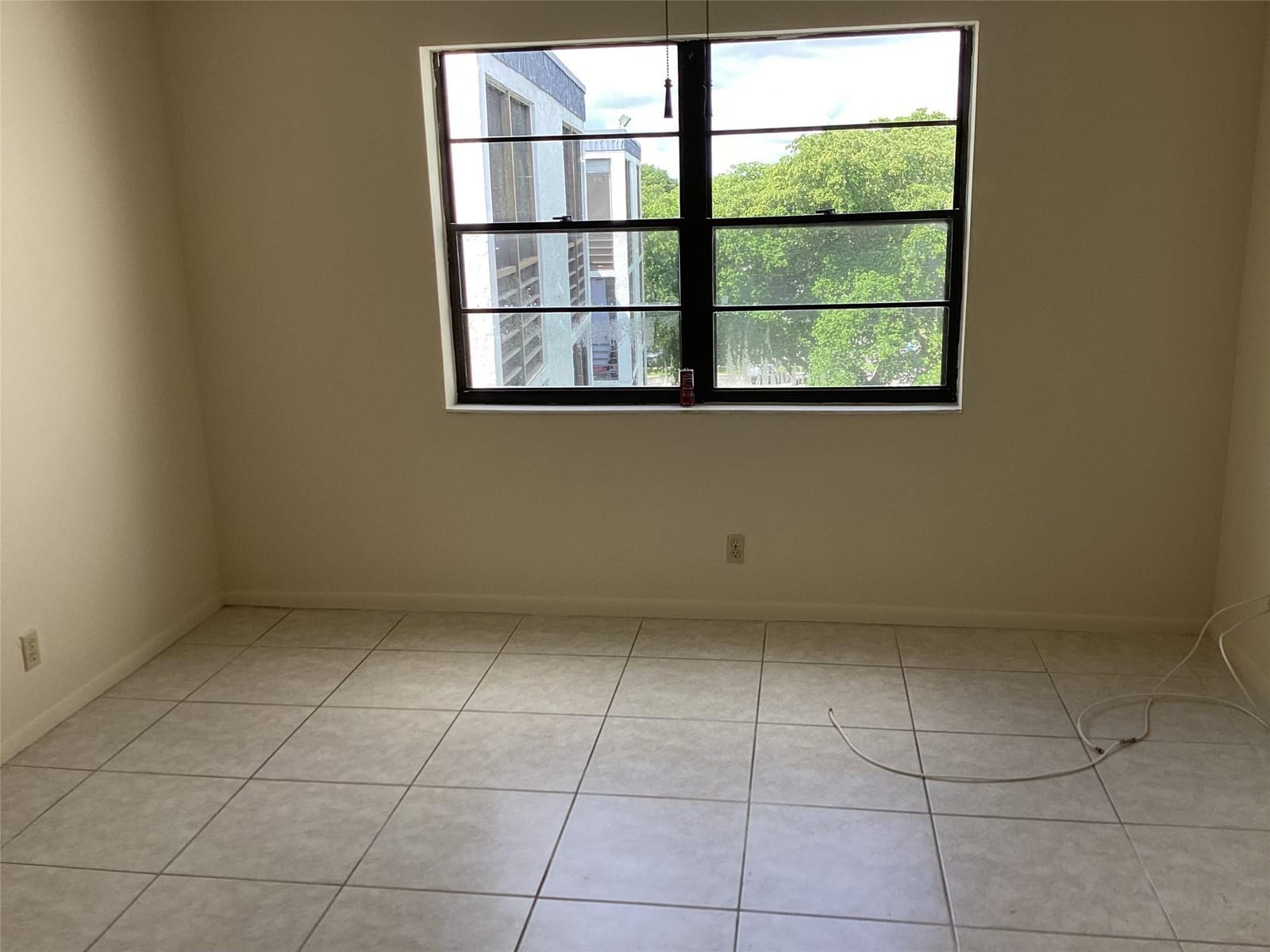 9235 SW 8th Street 509 — photo 5