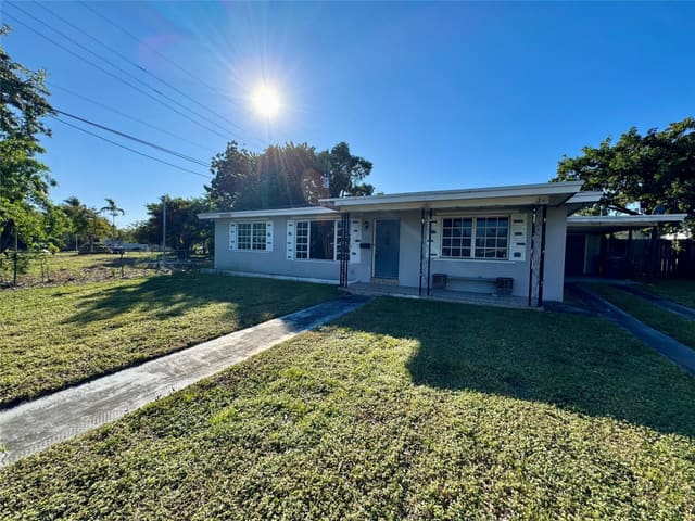 1212 S 26th Avenue, sold in South Hollywood, Hollywood, FL