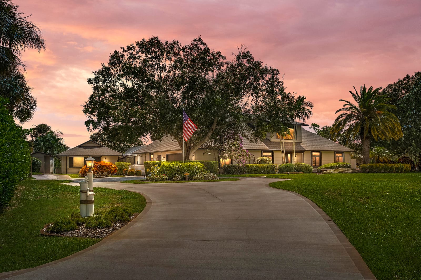 304 NE Elm Terrace, Jensen Beach, FL 34957