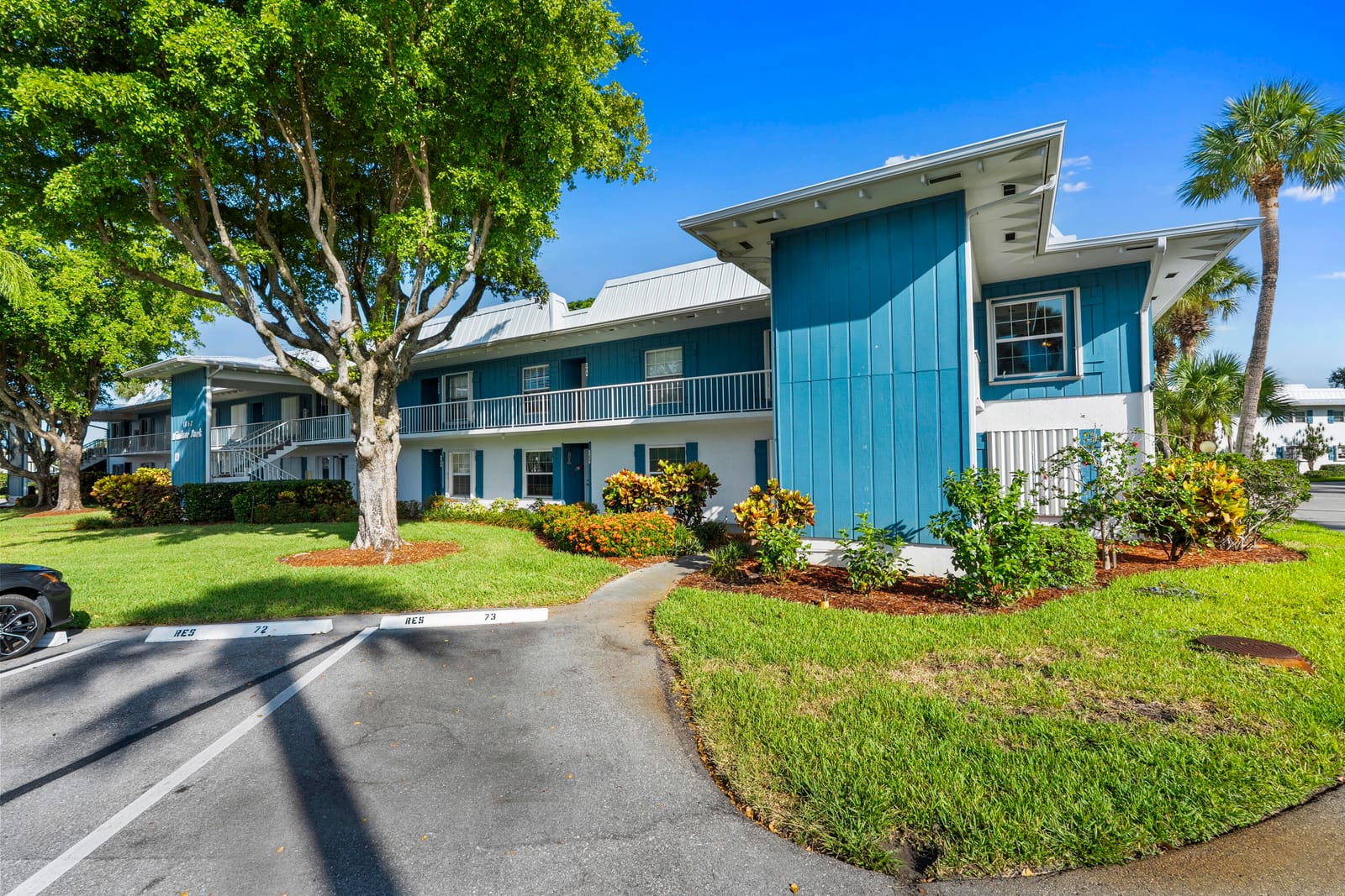 1862 SW Palm City Road 206 — photo 4