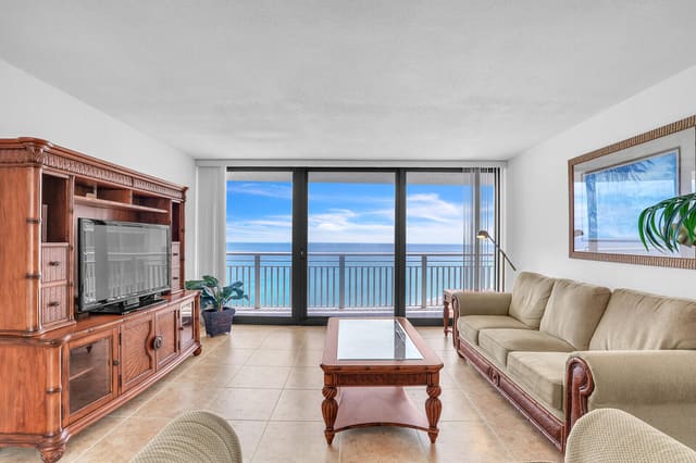 3000 N Ocean Drive 25c, sold in Tiara Condo, Riviera Beach, FL