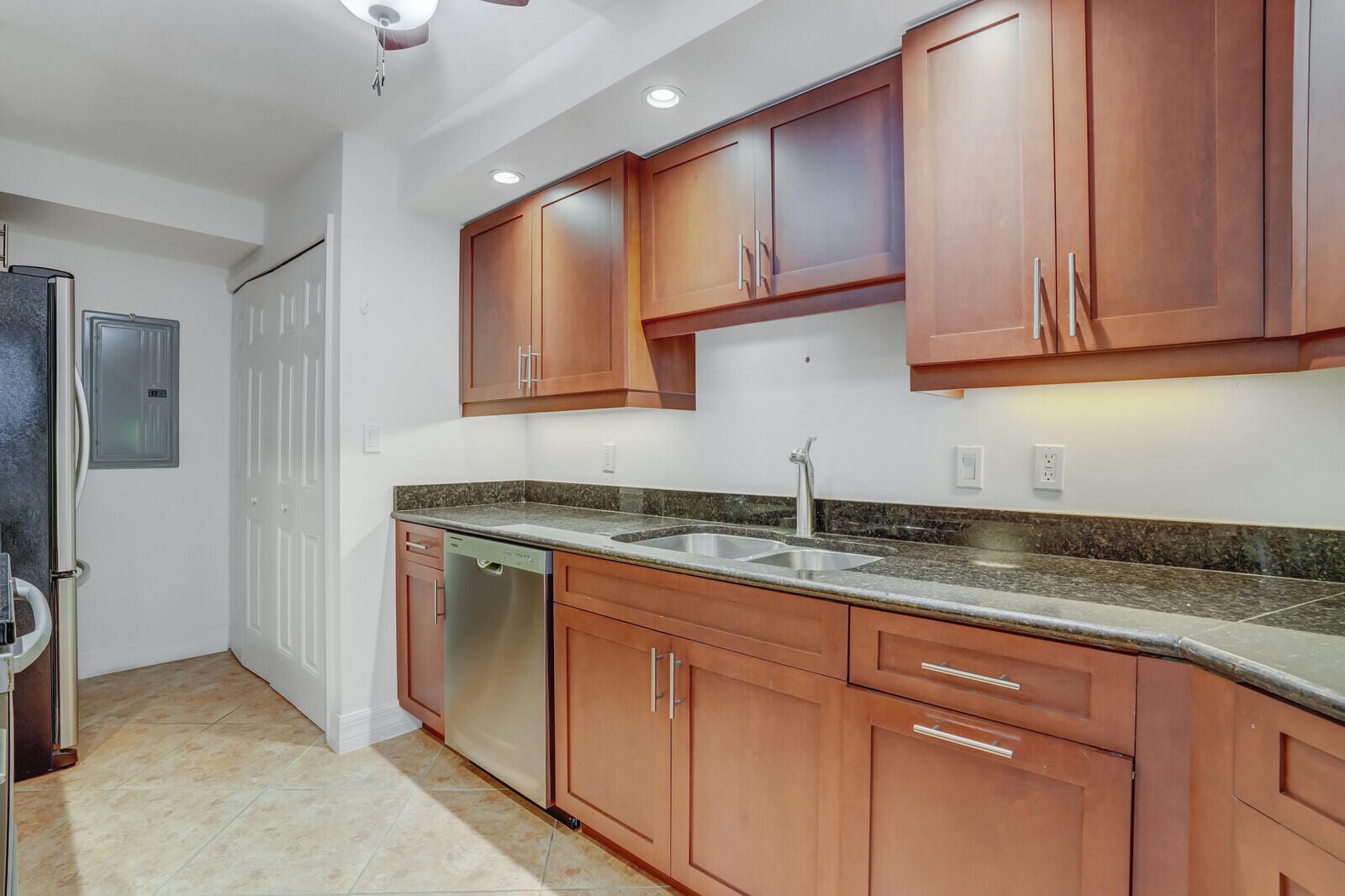 3000 N Ocean Drive 25c, Singer Island, FL 33404 photo 7