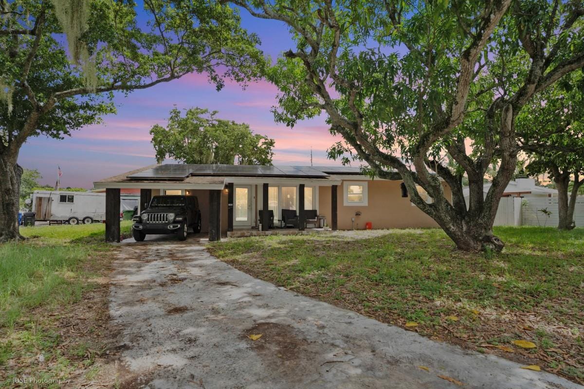 1880 SW 37th Way, Fort Lauderdale, FL 33312