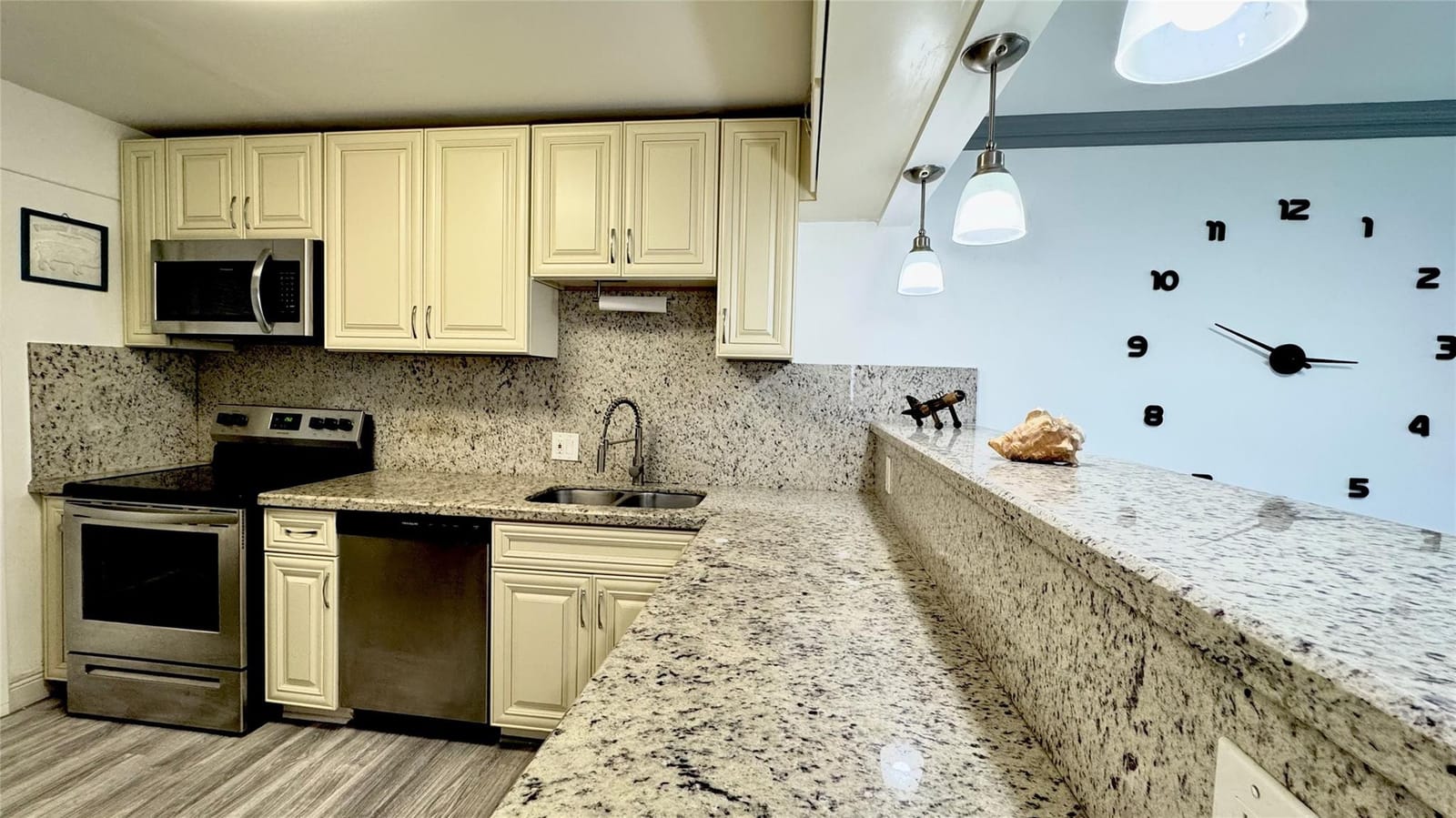 2650 S Course Drive 401 — photo 11