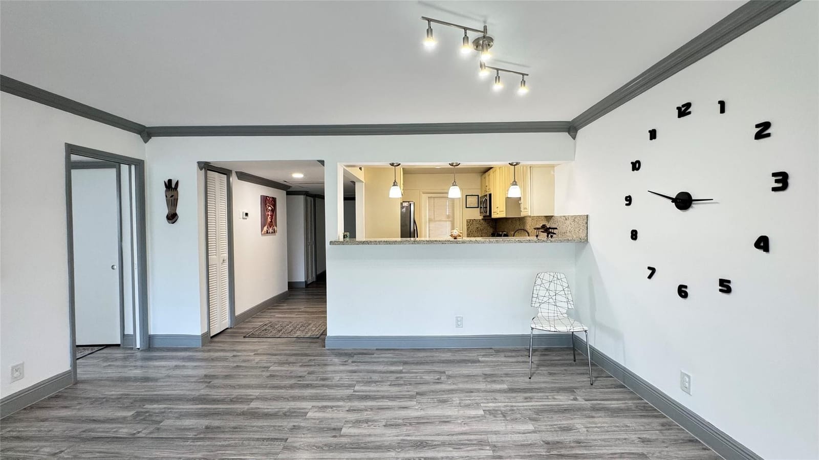 2650 S Course Drive 401 — photo 6