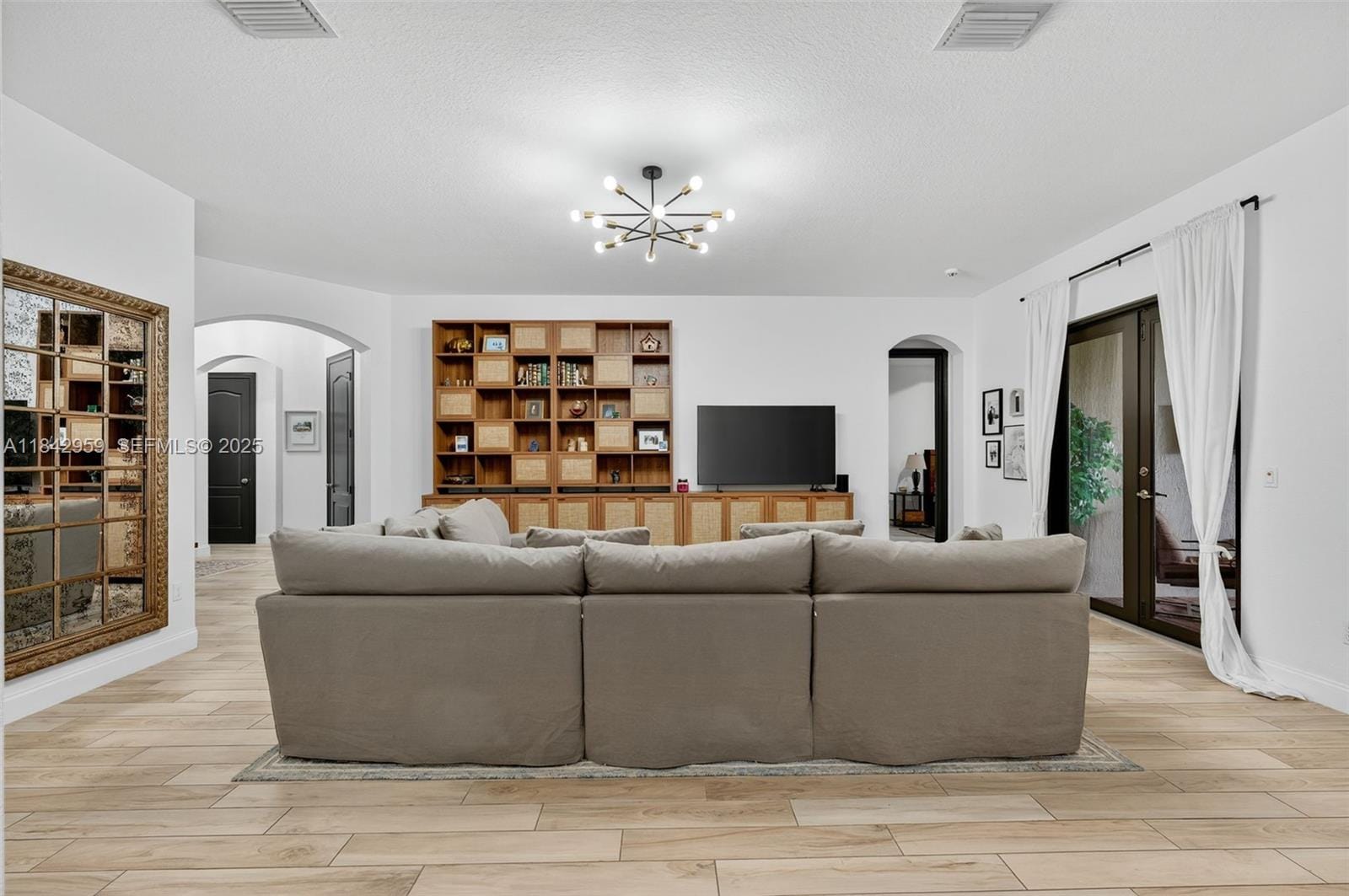 8971 Edgewater Bend, Parkland, FL 33076 photo 2