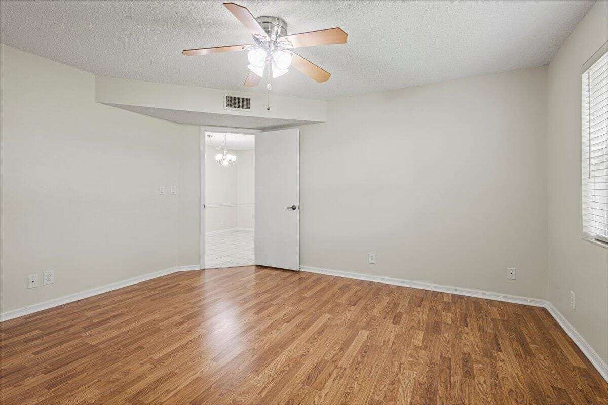 511 SW South River Drive 103, Stuart, FL 34997 photo 12