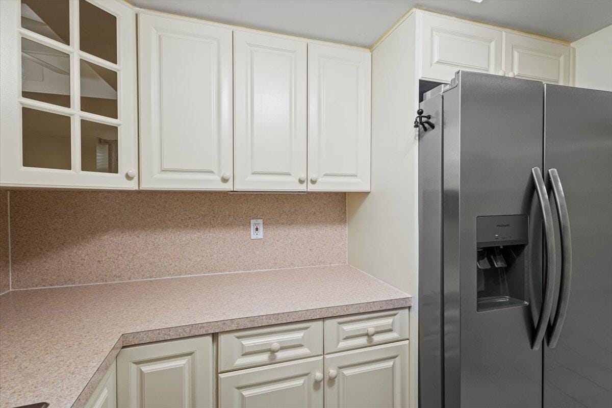 511 SW South River Drive 103, Stuart, FL 34997 photo 18