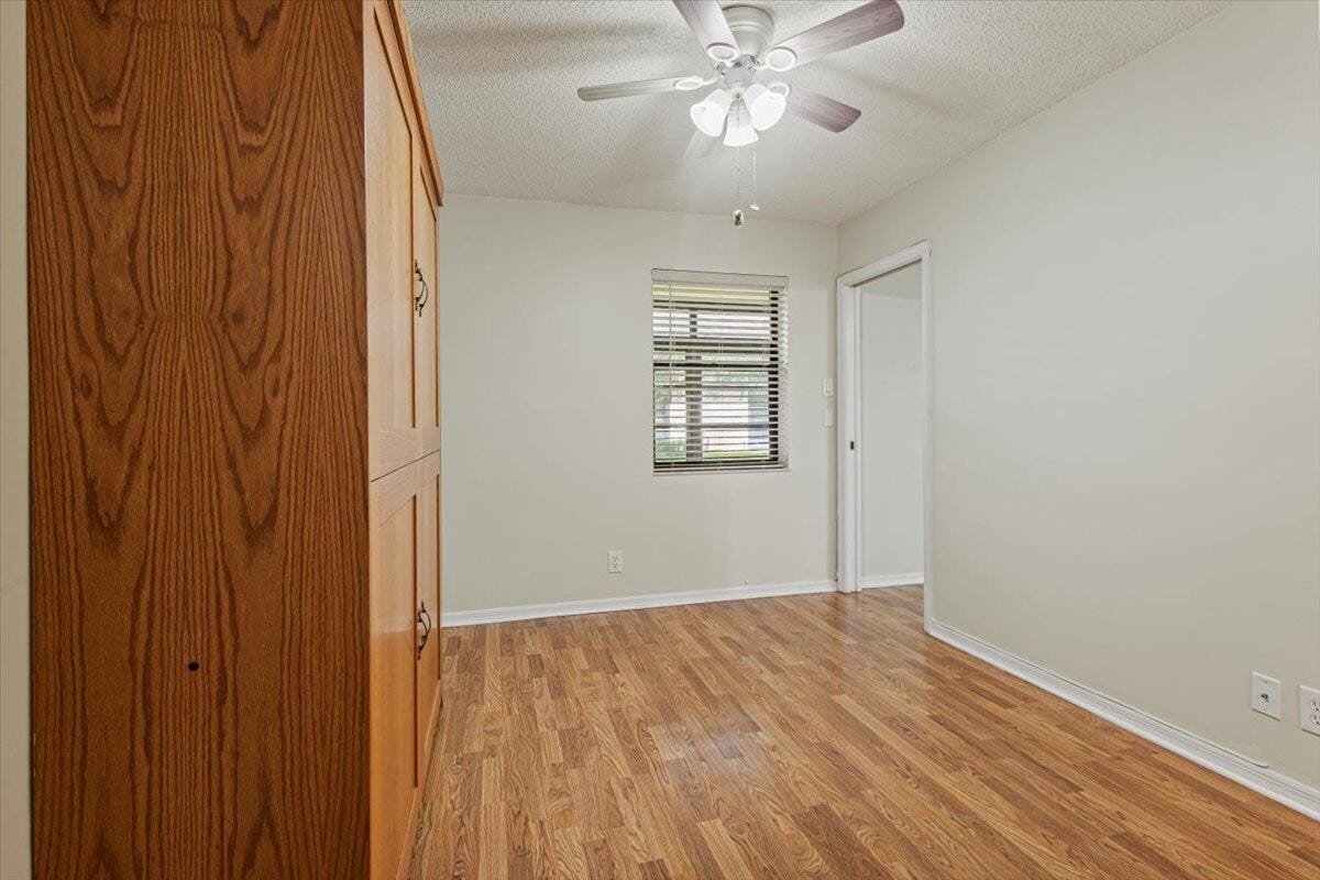 511 SW South River Drive 103, Stuart, FL 34997 photo 29