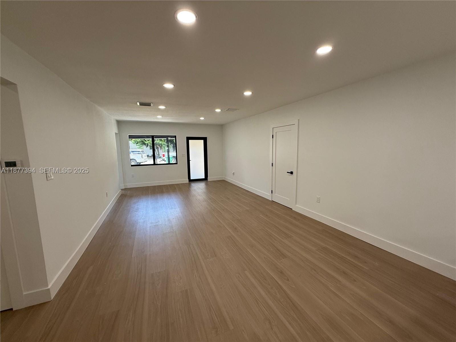 427 NW 82nd Terrace, Miami, FL 33150 photo 2