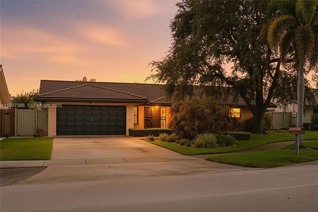 8151 SW 90th Avenue, sold in Damian Galloway Estates, Miami, FL