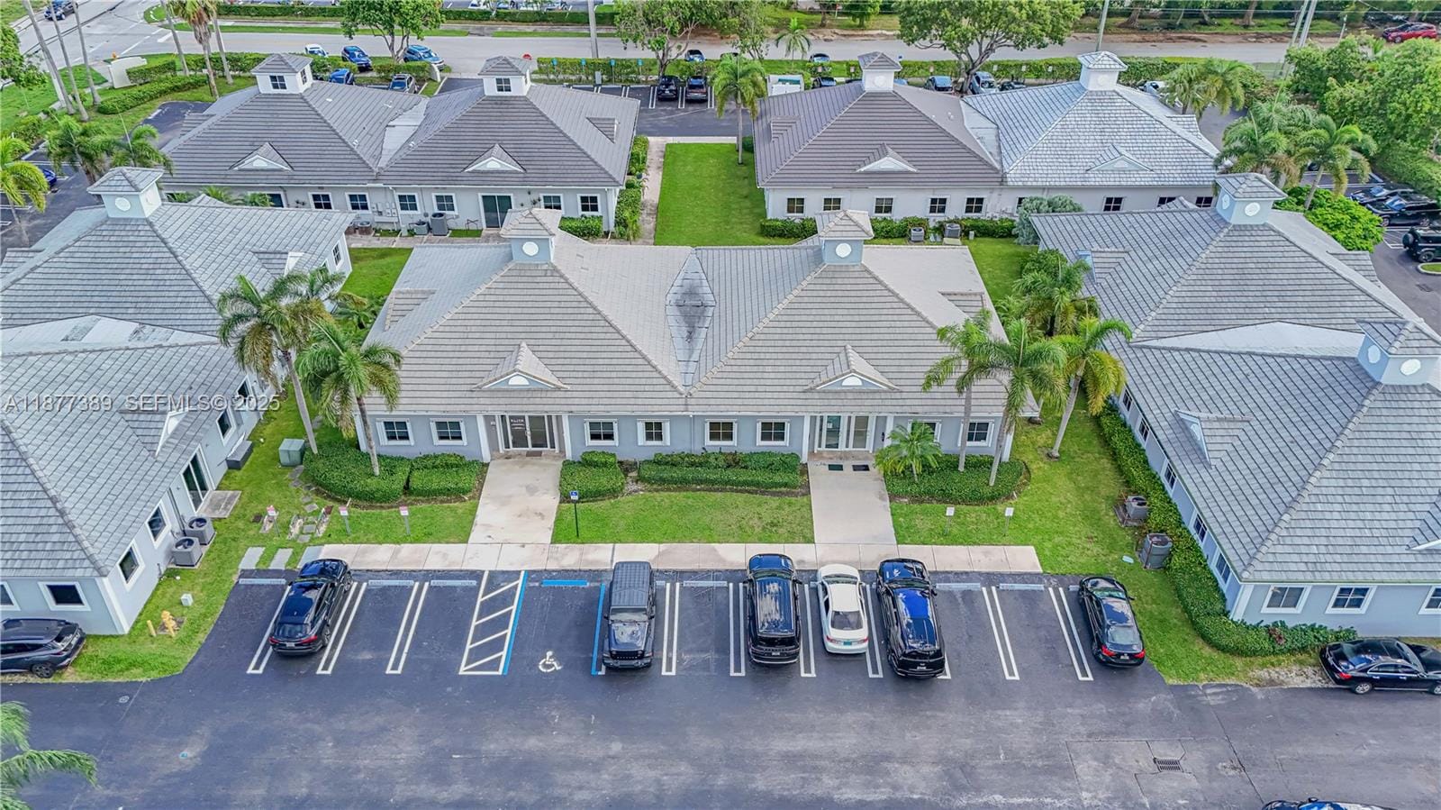 20810 W Dixie Ag Highway, Miami, FL 33180