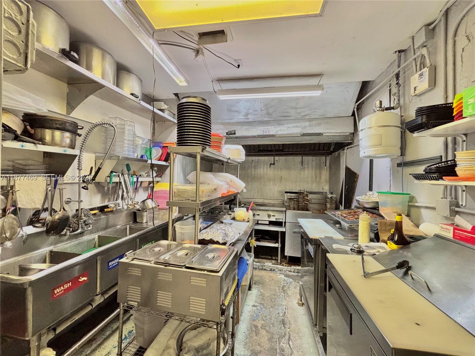 Cafeteria / Bar For Sale By The Palmetto — photo 8