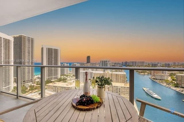 4010 S Ocean Drive R2308, Hollywood, FL 33019