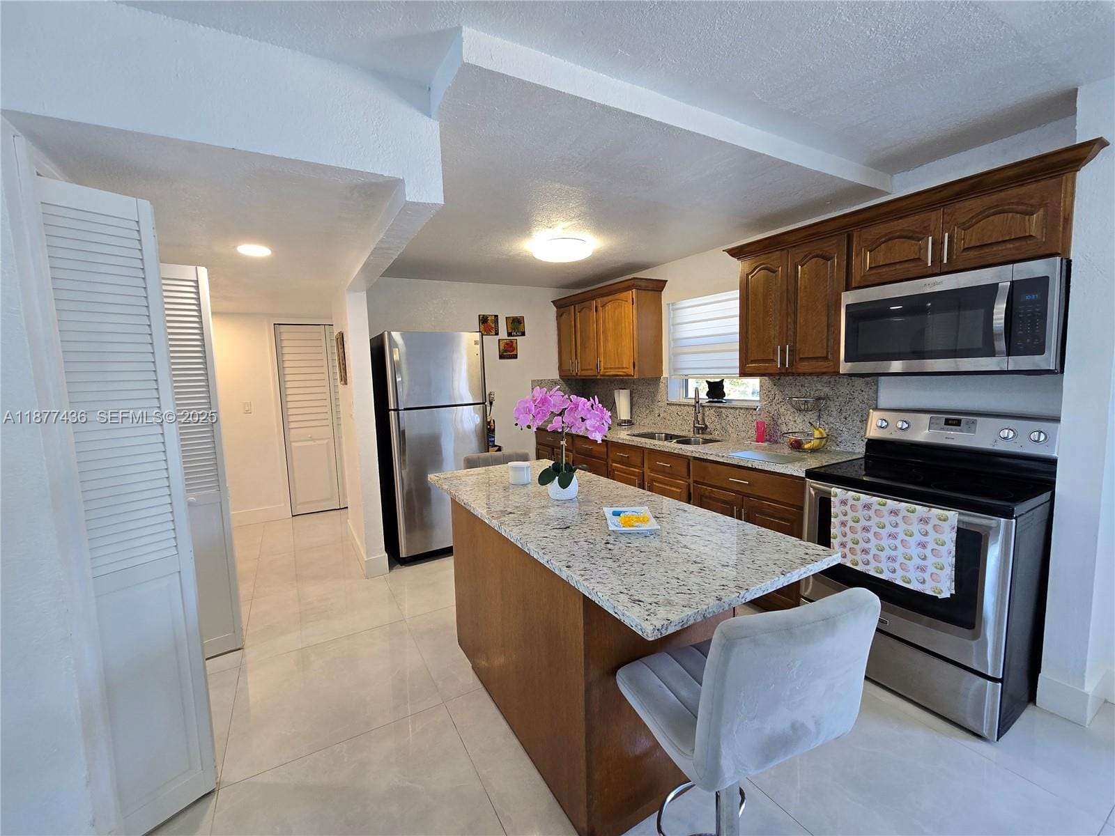 9359 Fontainebleau Boulevard F210, Miami, FL 33172