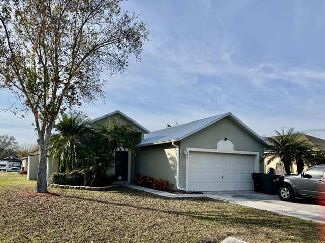 527 SE 38th Avenue, sold in Connors Gables Revised, Okeechobee, FL