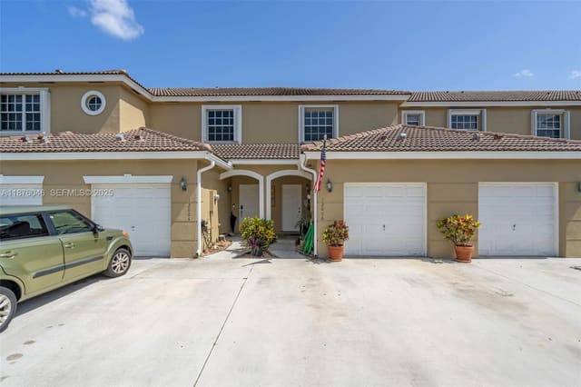12006 SW 2nd Street, Pembroke Pines, FL 33025