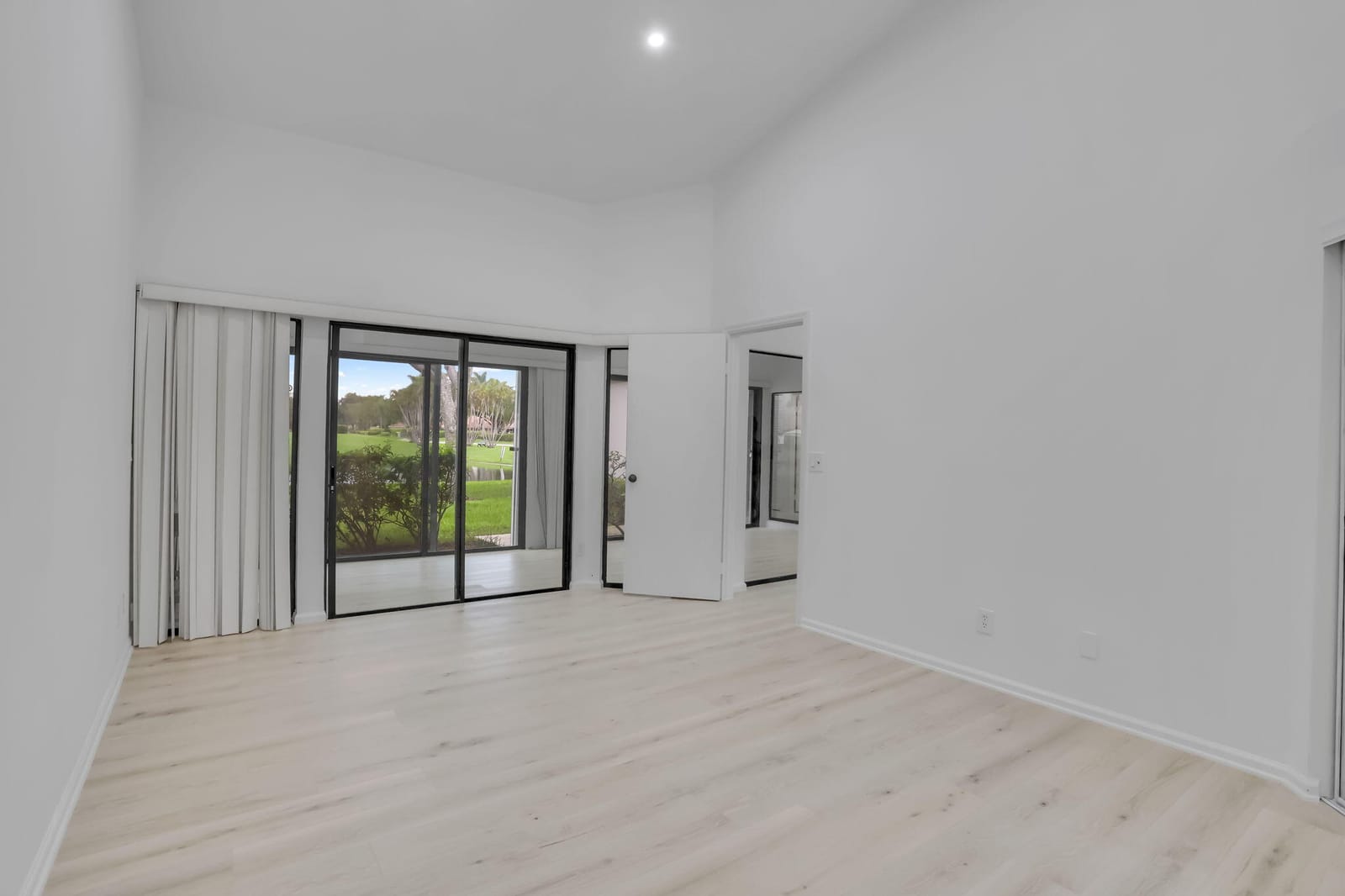 5958 Parkwalk Circle W, Boynton Beach, FL 33472 photo 15