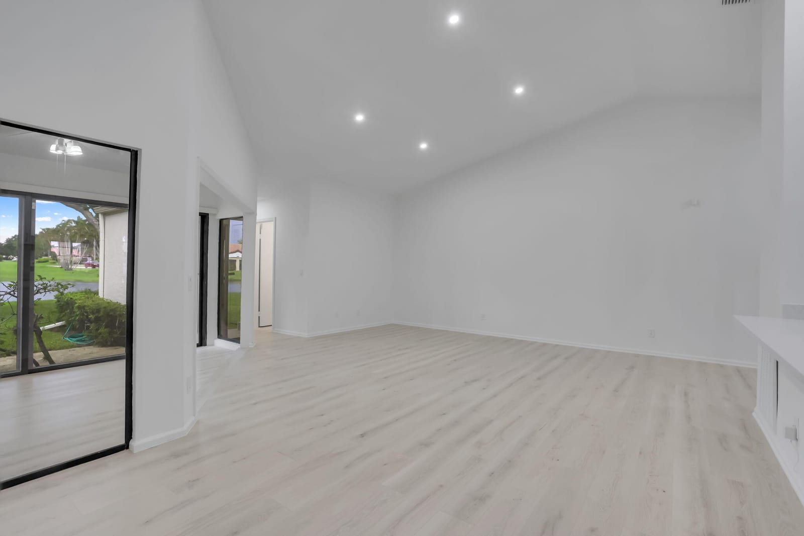 5958 Parkwalk Circle W, Boynton Beach, FL 33472 photo 6