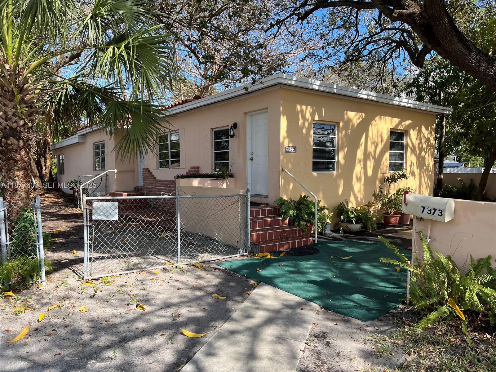 7373 SW 6th Street, Miami, FL 33144, Miami