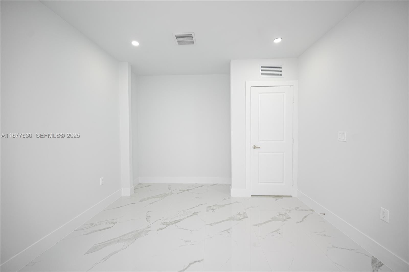 238nw 2nd Street 5 — photo 12