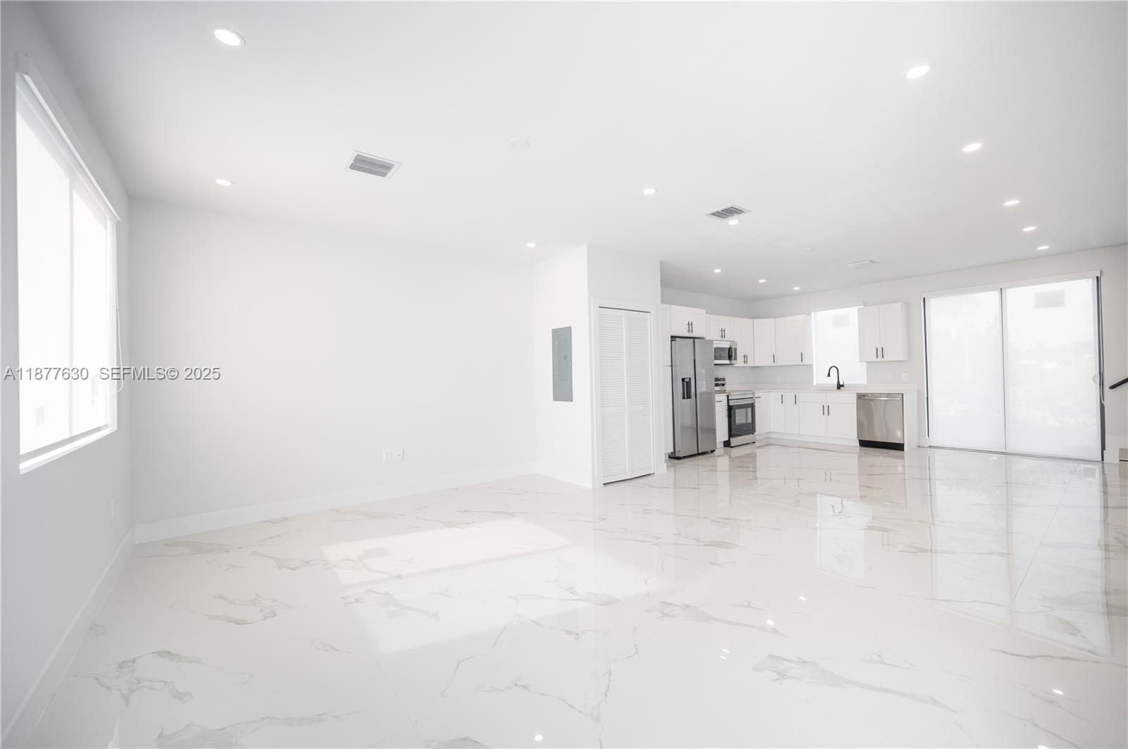 238nw 2nd Street 5 — photo 4