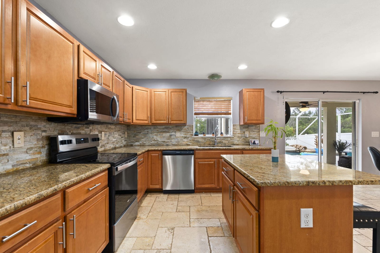 6124 NW Butterfly Orchid Place — photo 11