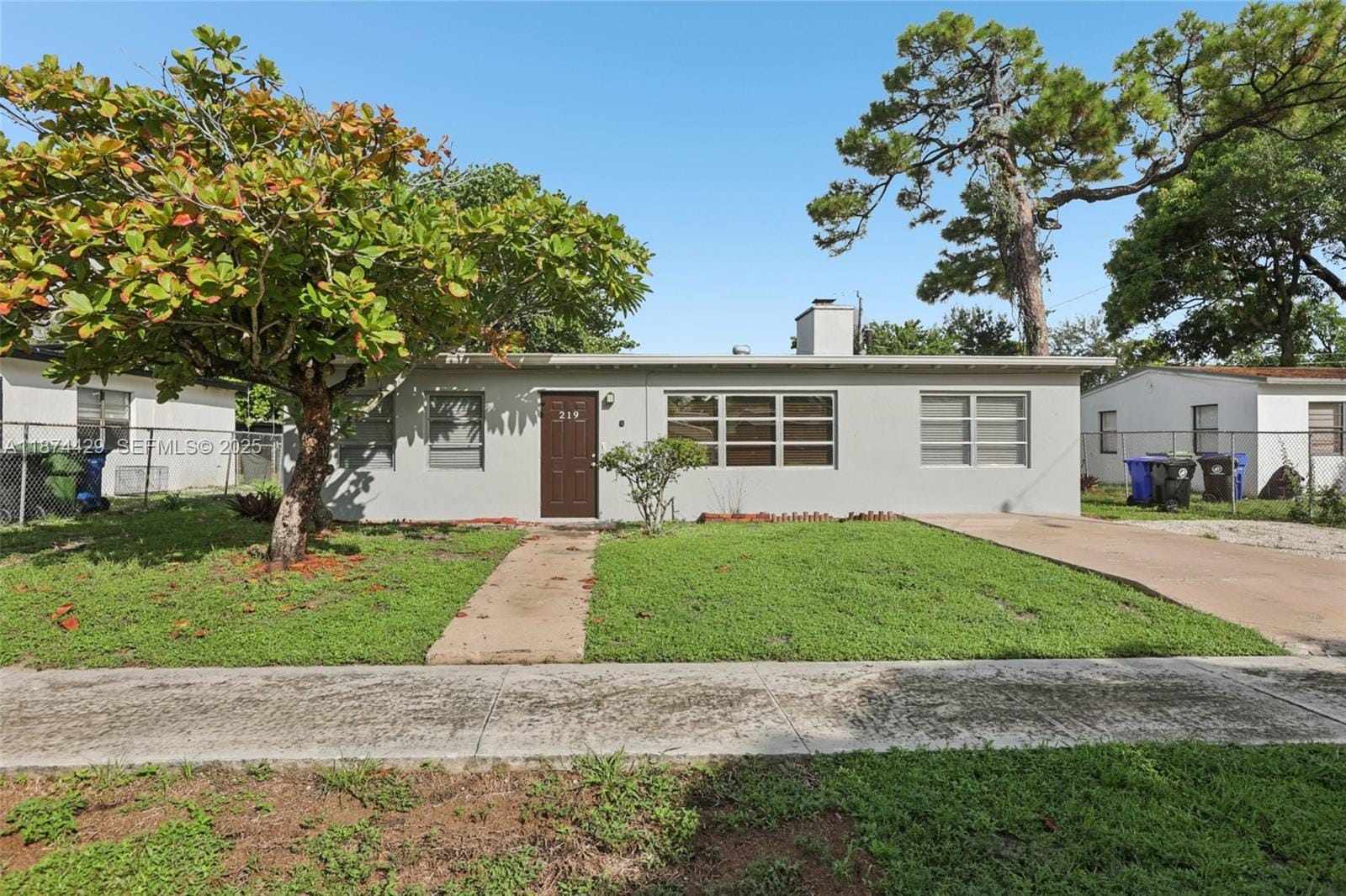 219 SW 21st Way, Fort Lauderdale, FL 33312