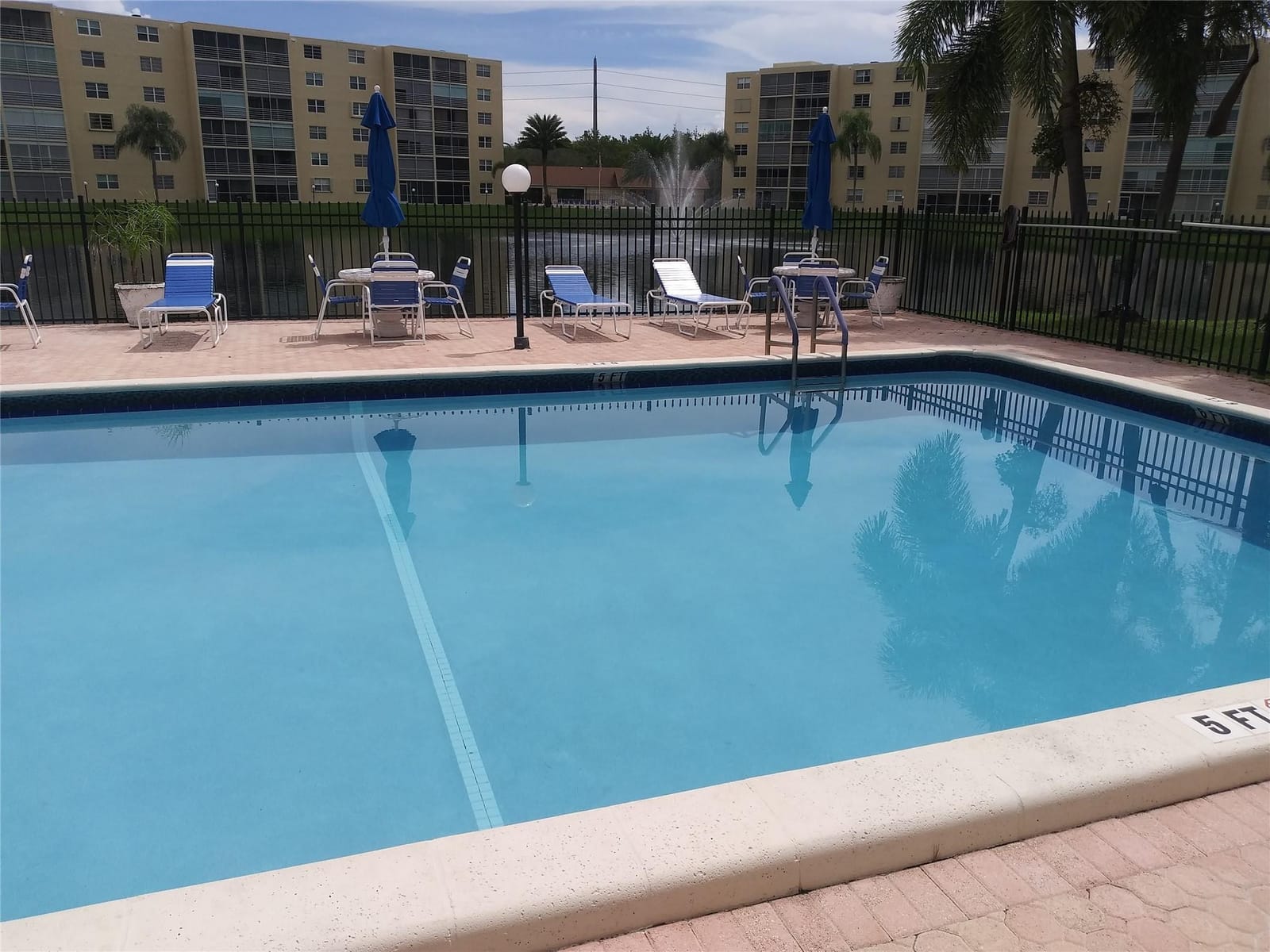 321 SE 3rd Street 306, Dania Beach, FL 33004 photo 2
