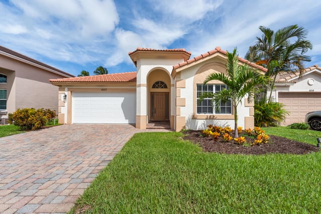 5007 SE Askew Avenue, Stuart, FL 34997