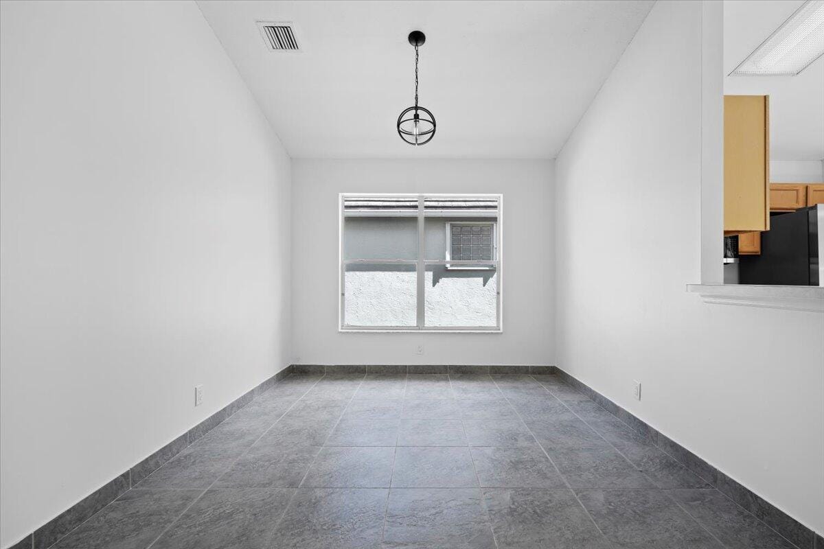4295 Grosvenor Court, West Palm Beach, FL 33409 photo 7