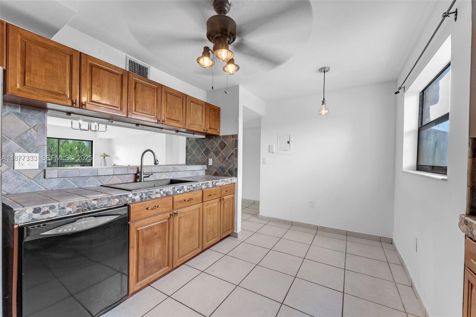 10003 NW 9th St Circle 8-17, Miami, FL 33172 photo 14