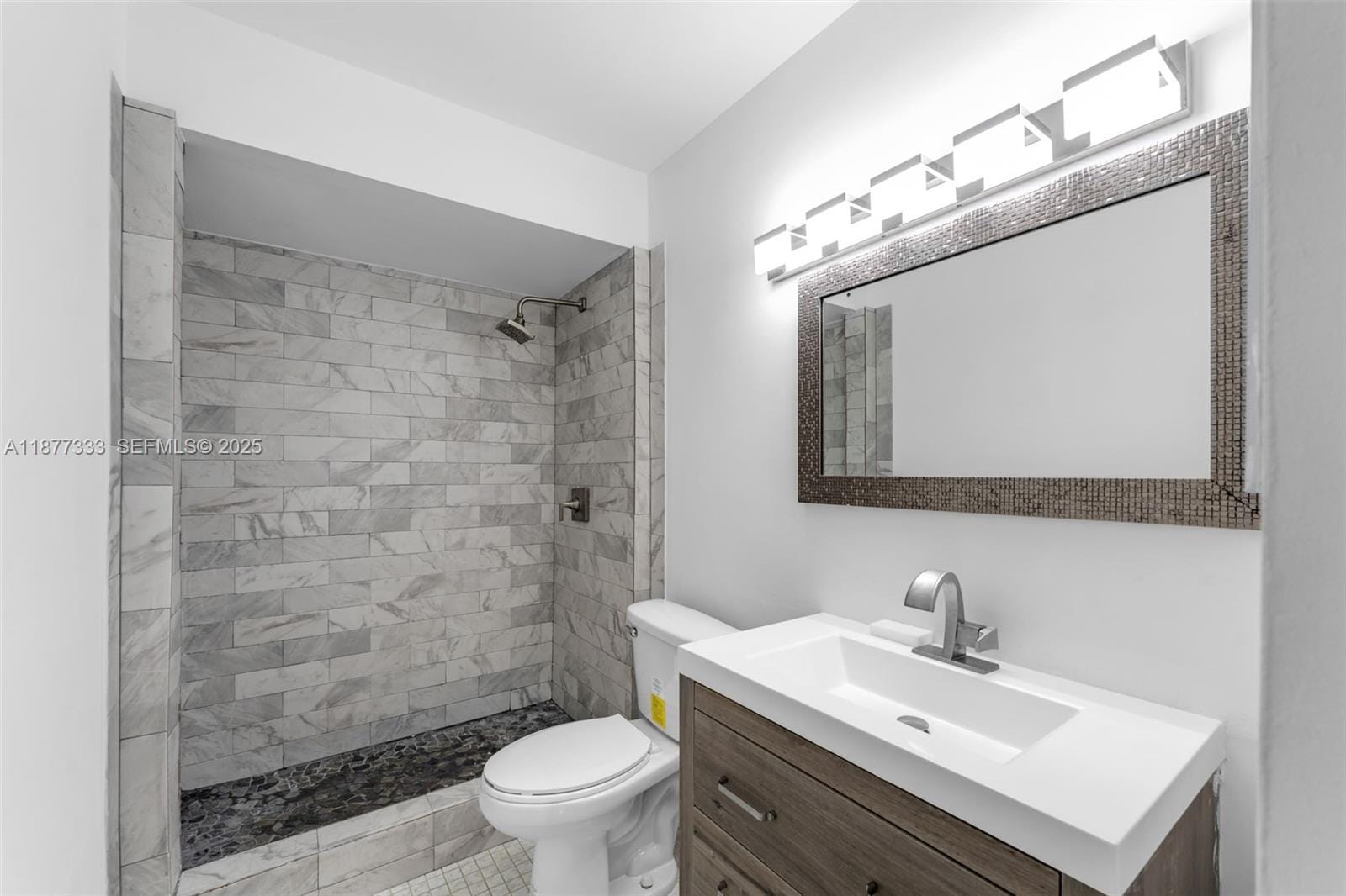 10003 NW 9th St Circle 8-17, Miami, FL 33172 photo 21
