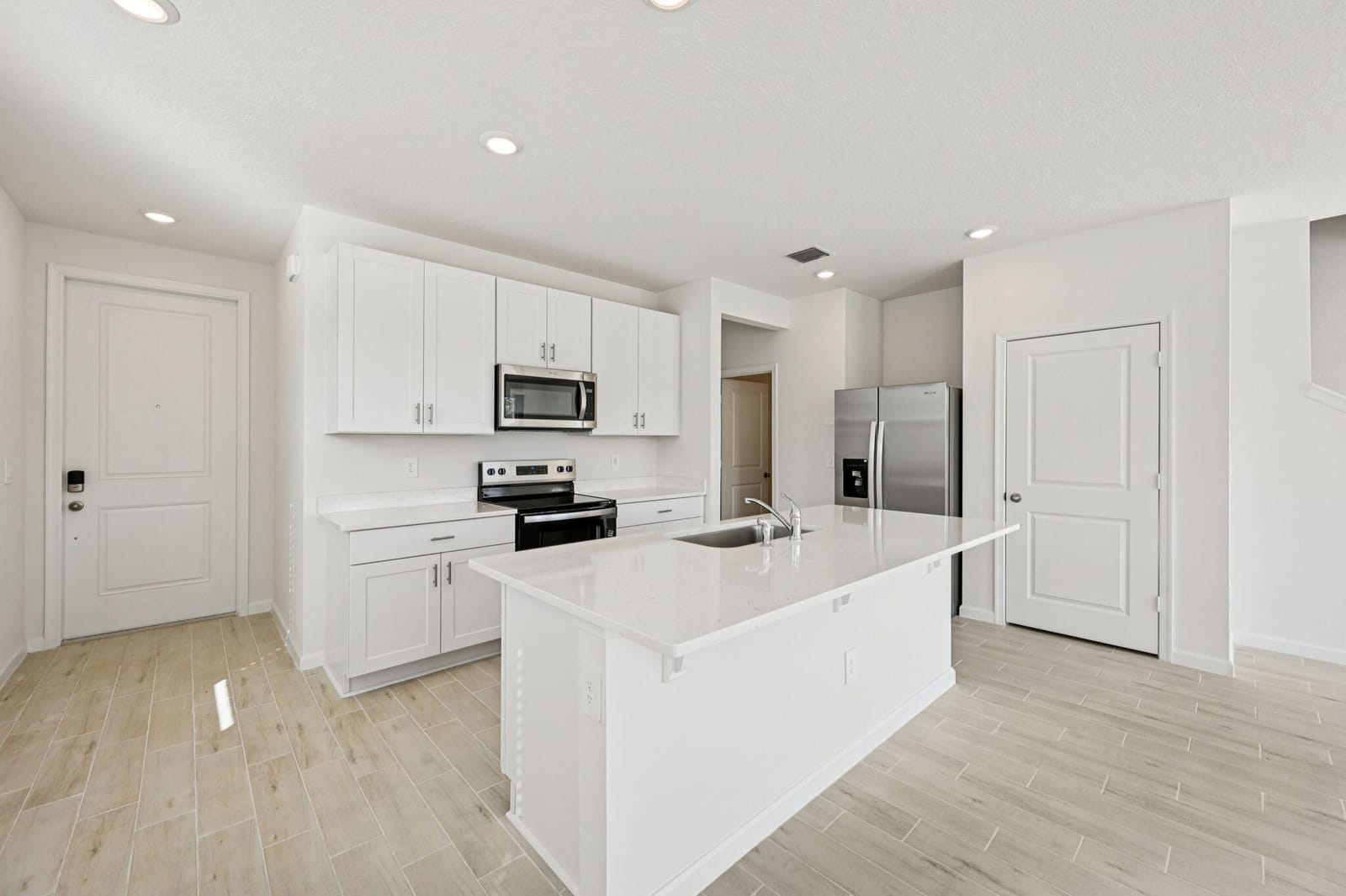 540 Salisbury Circle — photo 12