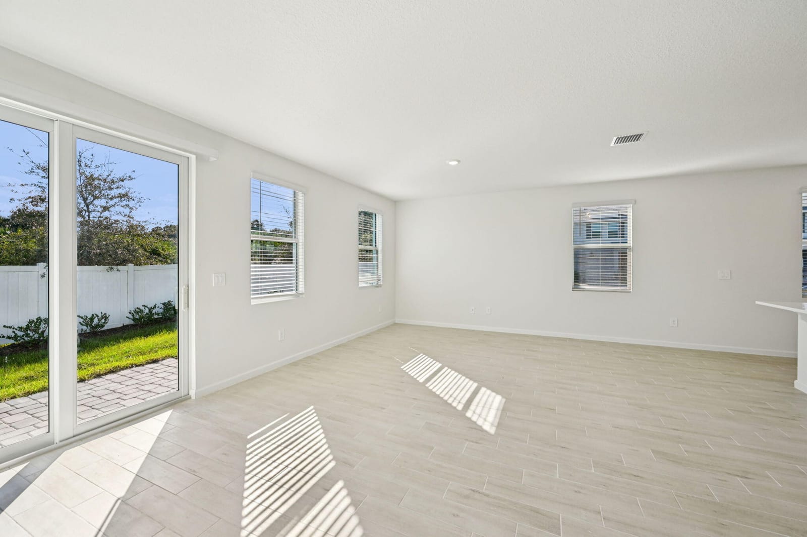 540 Salisbury Circle — photo 6