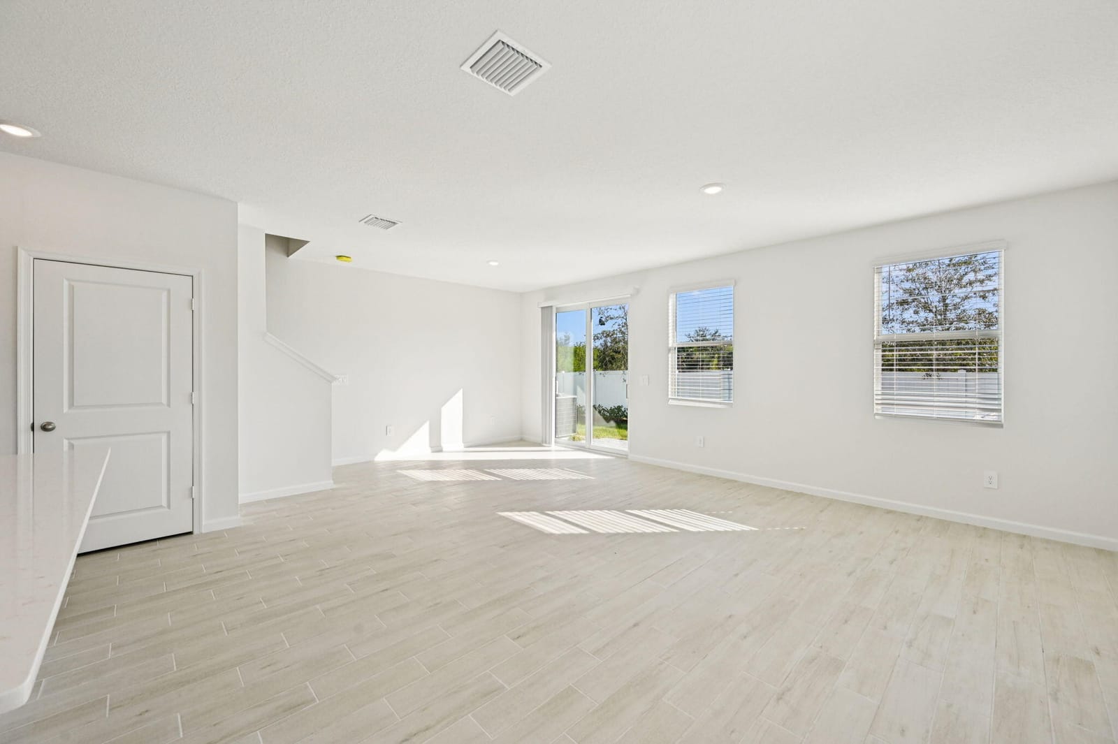 540 Salisbury Circle — photo 7