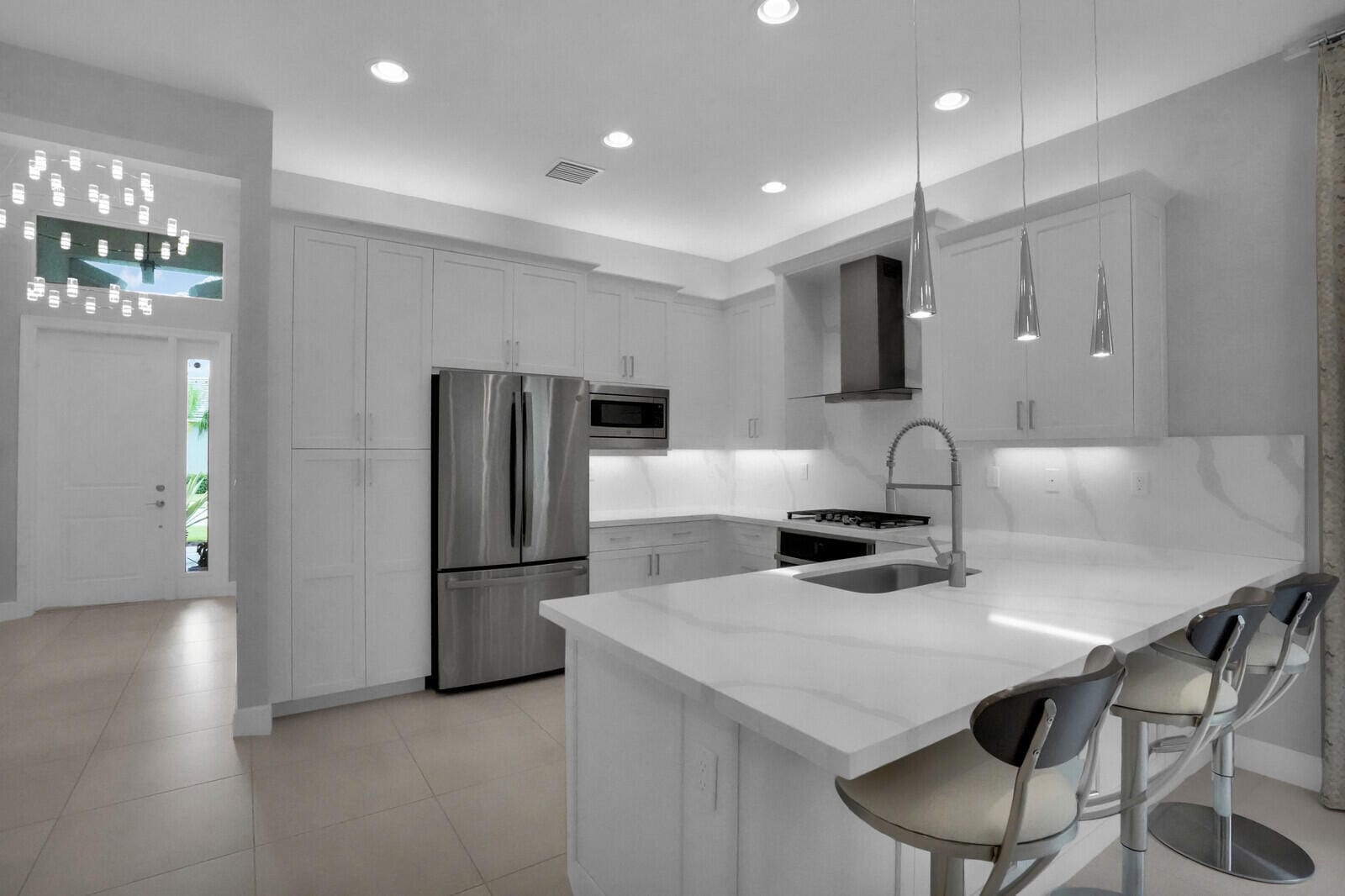 9322 Great Springs Drive — photo 8
