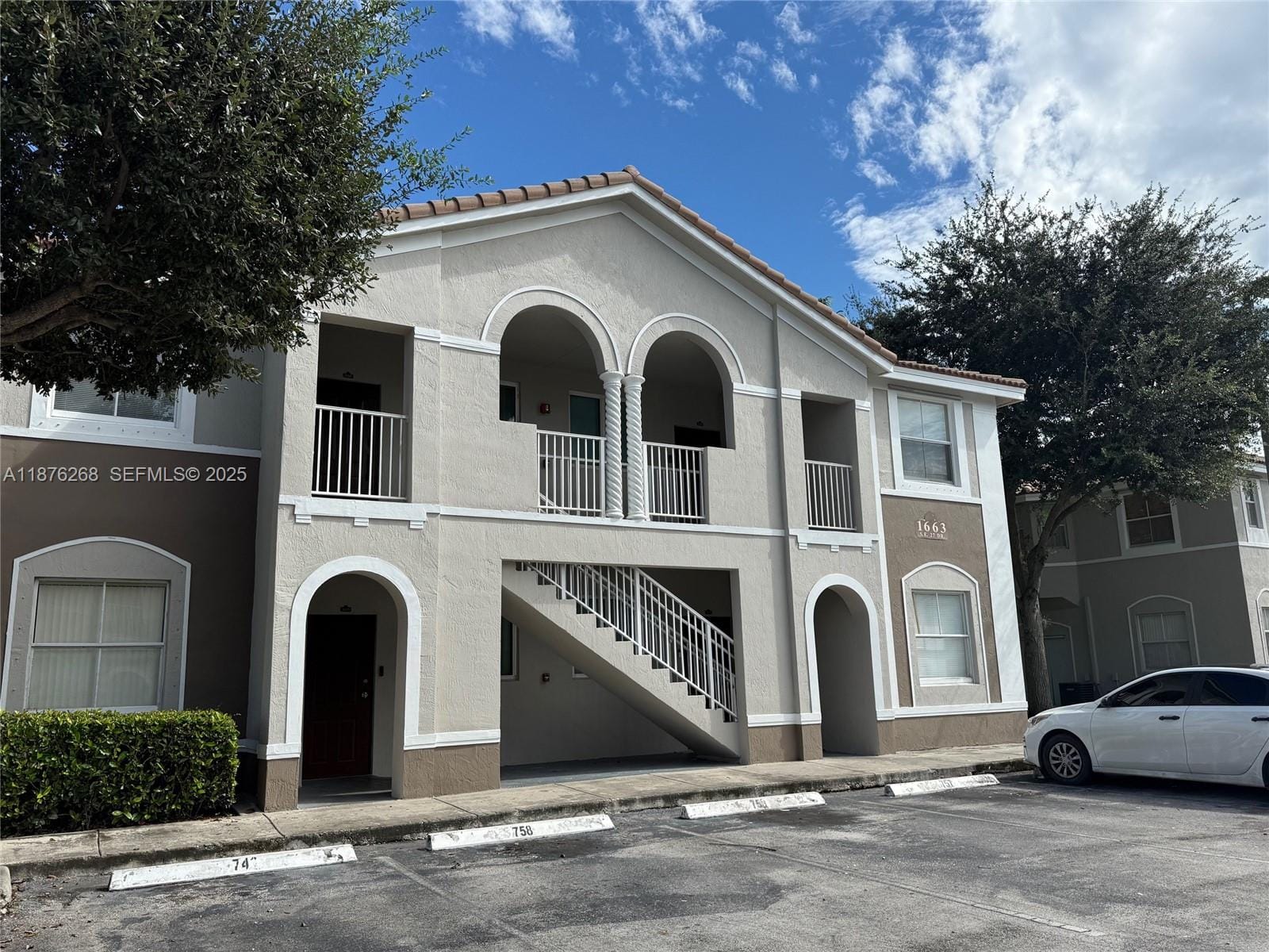 1663 SE 27th Drive 105, Homestead, FL 33035