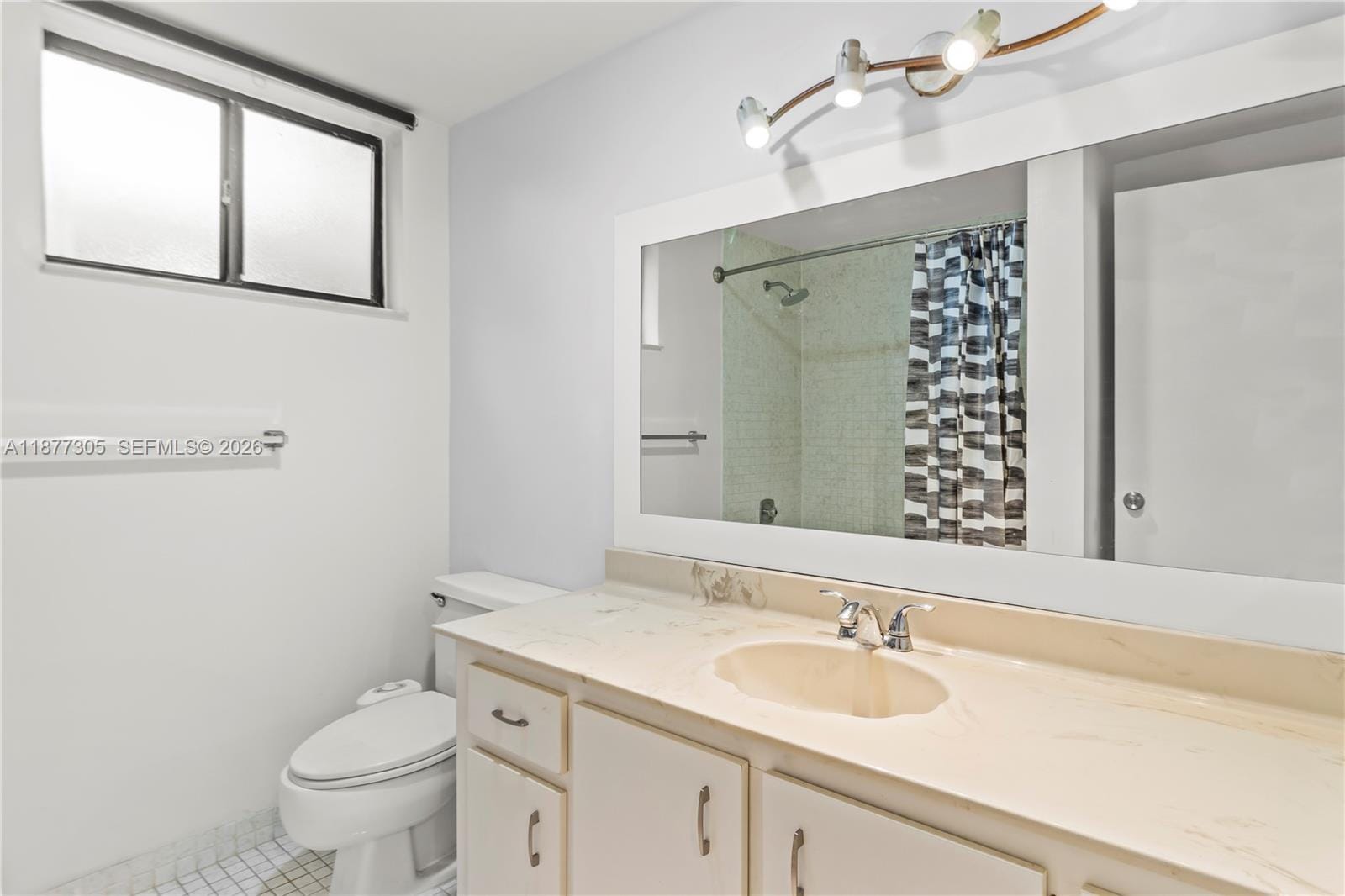 481 Ives Dairy Road 303-4, Miami, FL 33179 photo 19