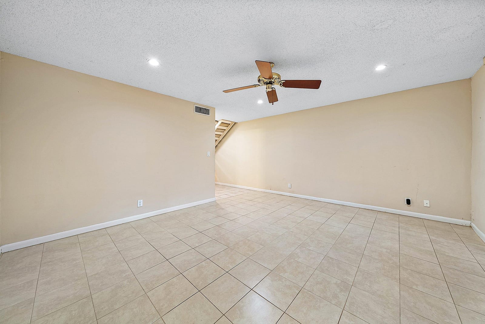 682 Kensington Place, Wilton Manors, FL 33305 photo 15