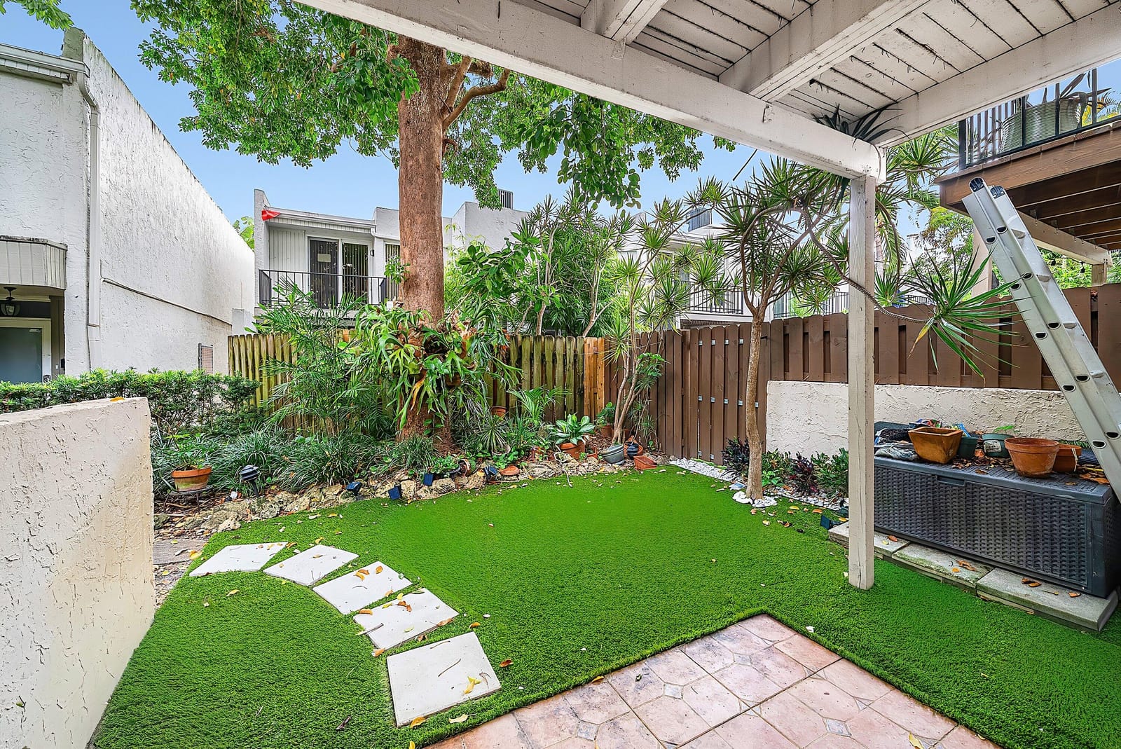 682 Kensington Place, Wilton Manors, FL 33305 photo 17