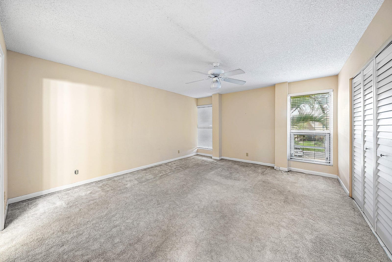 682 Kensington Place, Wilton Manors, FL 33305 photo 26