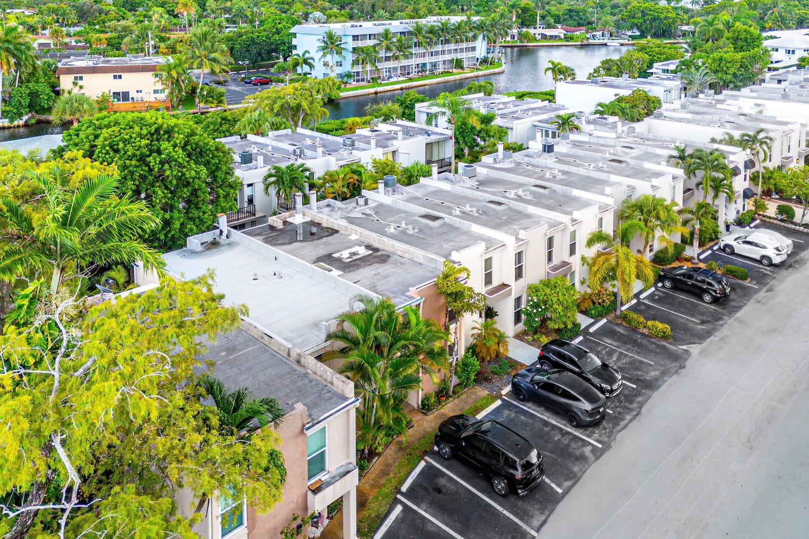 682 Kensington Place, Wilton Manors, FL 33305 photo 29