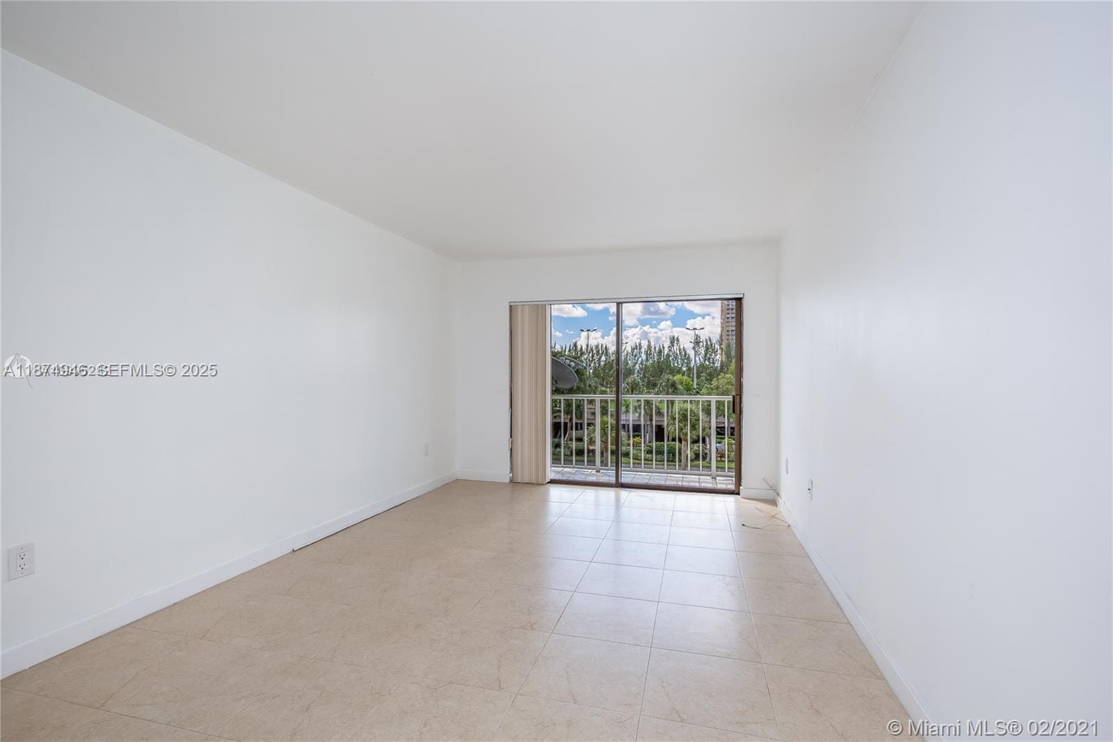 1650 NE 115th Street 403 — photo 11