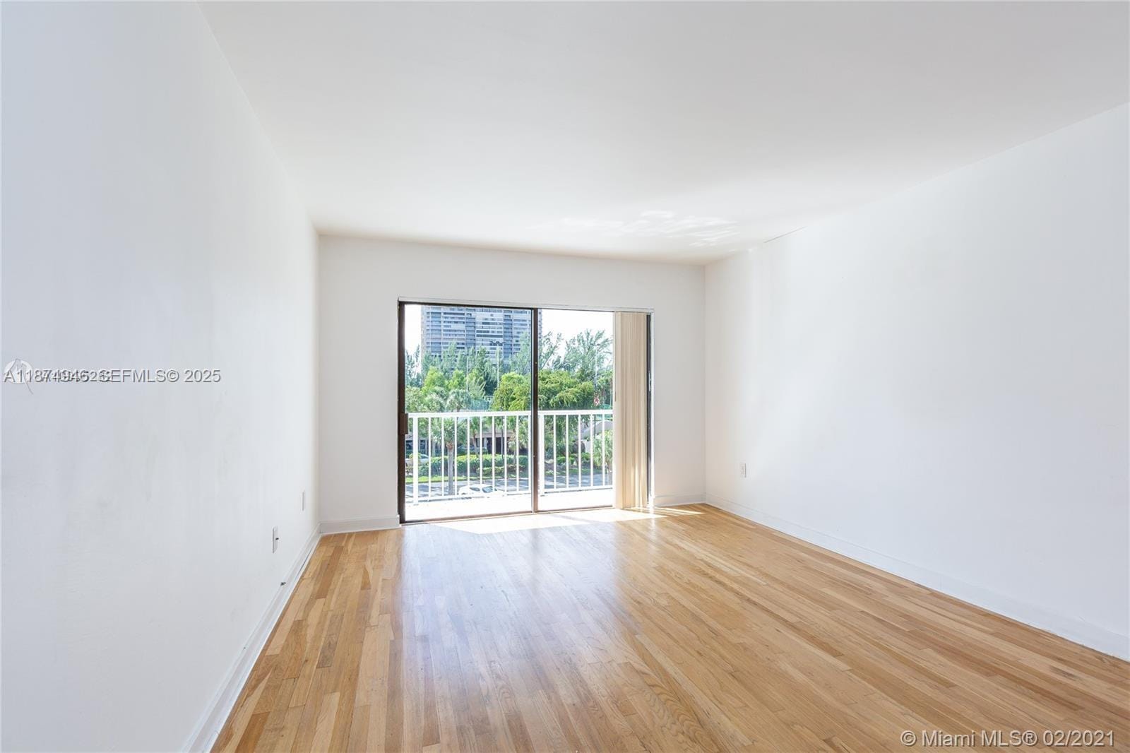 1650 NE 115th Street 403 — photo 8
