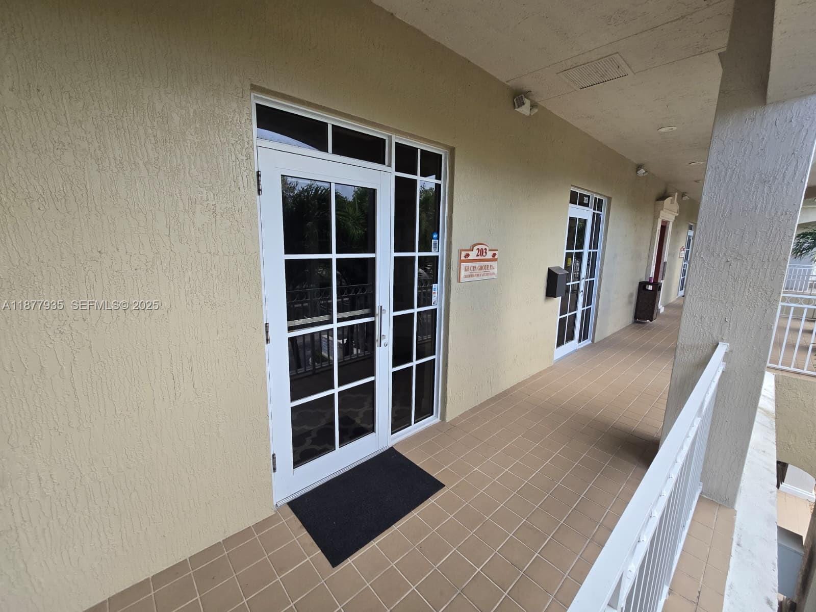 5401 N University Drive 203 — photo 6