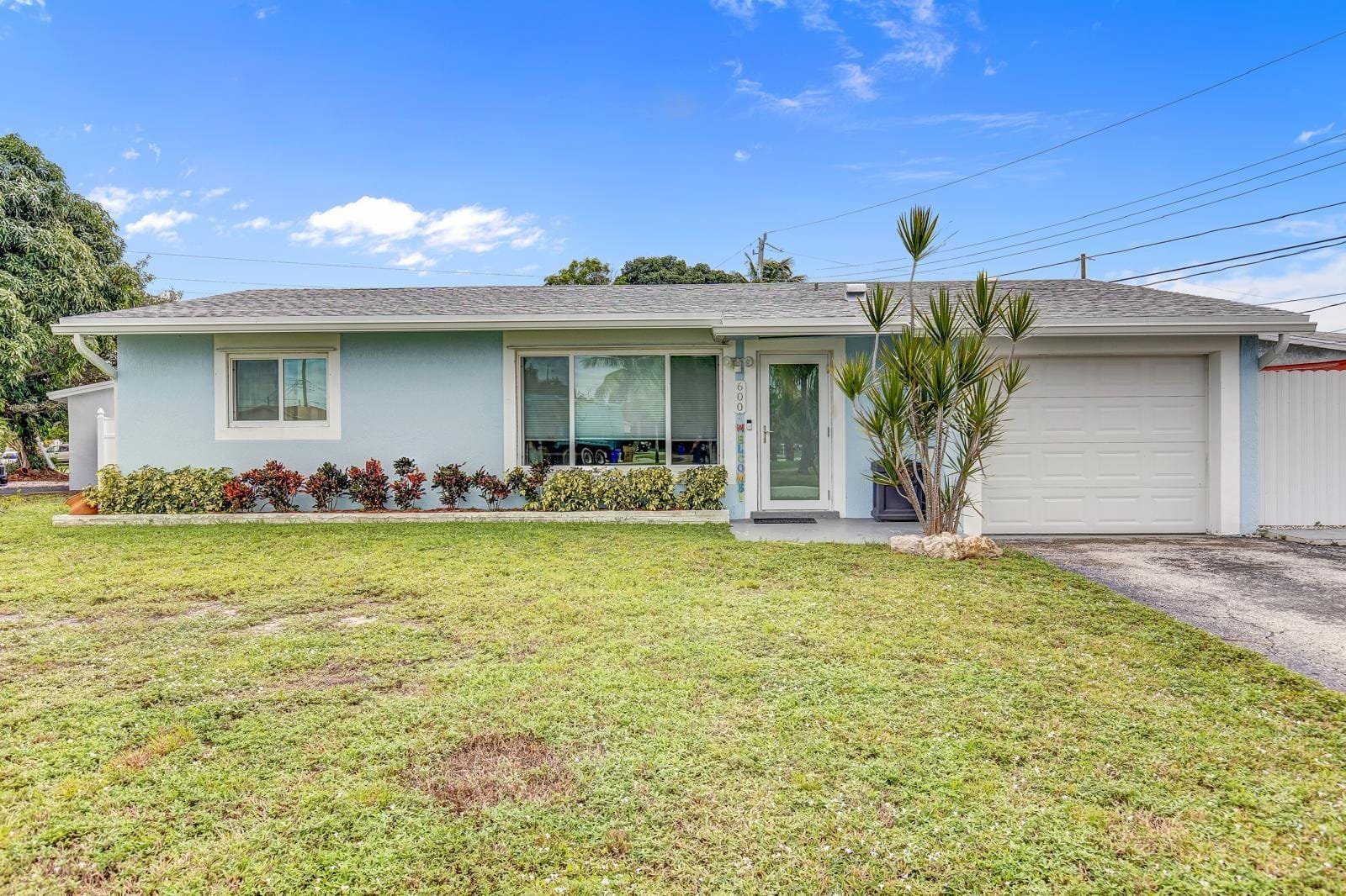 600 SW 14th Place, Deerfield Beach, FL 33441