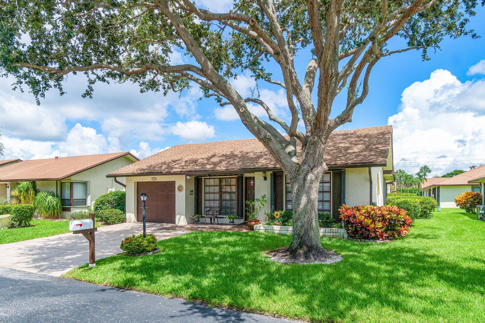 6049 Ambertree Lane, Greenacres, FL 33463 photo 2