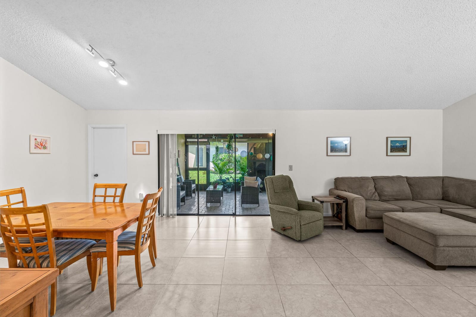 6049 Ambertree Lane, Greenacres, FL 33463 photo 11